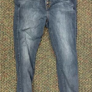 Torrid Women's Skinny Jeans in Classic Blue